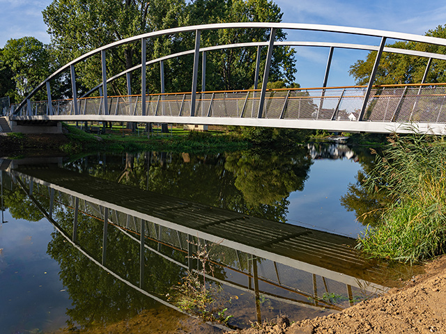 die neue Brücke im neuen Glanz
